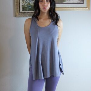 Essence Rib Scoop Neck Tank Top in Borealis Grey